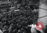 Standbild Der Militärkaplan (katholischen) führt die hl Messe während Zweiten Weltkrieg Weymouth England, 1944, aus Sekunde 54 historischem Filmmaterial Videoclip 65675046311