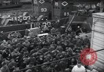 Standbild Der Militärkaplan (katholischen) führt die hl Messe während Zweiten Weltkrieg Weymouth England, 1944, aus Sekunde 60 historischem Filmmaterial Videoclip 65675046311
