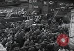 Standbild Der Militärkaplan (katholischen) führt die hl Messe während Zweiten Weltkrieg Weymouth England, 1944, aus Sekunde 62 historischem Filmmaterial Videoclip 65675046311