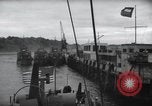 Image US Péniches de débarquement quittent l'Angleterre pour invasion du Jour J en France dans le monde Weymouth en Angleterre, 1944, de la seconde 42 séquences d'archives historiques vidéo 65675046312