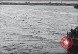 Image US Péniches de débarquement quittent l'Angleterre pour invasion du Jour J en France dans le monde Weymouth en Angleterre, 1944, de la seconde 47 séquences d'archives historiques vidéo 65675046312