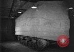 Standbild Sherman Duplex Drive United States USA, 1944, aus Sekunde 16 historischem Filmmaterial Videoclip 65675046314