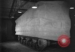 Standbild Sherman Duplex Drive United States USA, 1944, aus Sekunde 25 historischem Filmmaterial Videoclip 65675046314