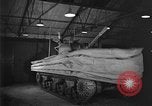 Standbild Sherman Duplex Drive United States USA, 1944, aus Sekunde 26 historischem Filmmaterial Videoclip 65675046314