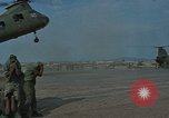 Standbild F-4 Phantom II bewaffnet und CH-46 Helikopter geladen während der Schlacht Vietnam, 1967, aus Sekunde 43 historischem Filmmaterial Videoclip 65675046345
