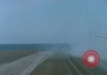 Standbild nukleare Waffe Lieferung United States USA, 1975, aus Sekunde 11 historischem Filmmaterial Videoclip 65675046348
