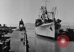 Standbild navy port terminal California United States USA, 1951, aus Sekunde 16 historischem Filmmaterial Videoclip 65675046358