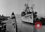 Standbild navy port terminal California United States USA, 1951, aus Sekunde 17 historischem Filmmaterial Videoclip 65675046358