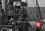 Standbild Auffüllen auf See United States USA, 1948, aus Sekunde 35 historischem Filmmaterial Videoclip 65675046361