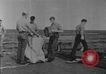 Standbild Auffüllen auf See United States USA, 1948, aus Sekunde 61 historischem Filmmaterial Videoclip 65675046361