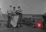 Standbild Auffüllen auf See United States USA, 1948, aus Sekunde 62 historischem Filmmaterial Videoclip 65675046361