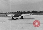 Standbild Ausübung Flugzeuge United States USA, 1933, aus Sekunde 47 historischem Filmmaterial Videoclip 65675046365