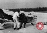 Standbild tödlichen Absturz der Gee Bee Z Super Sportster Flugzeug Detroit Michigan USA, 1931, aus Sekunde 29 historischem Filmmaterial Videoclip 65675046366