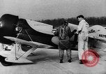 Standbild tödlichen Absturz der Gee Bee Z Super Sportster Flugzeug Detroit Michigan USA, 1931, aus Sekunde 37 historischem Filmmaterial Videoclip 65675046366