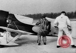 Standbild tödlichen Absturz der Gee Bee Z Super Sportster Flugzeug Detroit Michigan USA, 1931, aus Sekunde 43 historischem Filmmaterial Videoclip 65675046366