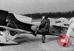 Standbild tödlichen Absturz der Gee Bee Z Super Sportster Flugzeug Detroit Michigan USA, 1931, aus Sekunde 44 historischem Filmmaterial Videoclip 65675046366