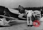 Standbild tödlichen Absturz der Gee Bee Z Super Sportster Flugzeug Detroit Michigan USA, 1931, aus Sekunde 47 historischem Filmmaterial Videoclip 65675046366