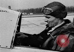 Standbild tödlichen Absturz der Gee Bee Z Super Sportster Flugzeug Detroit Michigan USA, 1931, aus Sekunde 57 historischem Filmmaterial Videoclip 65675046366