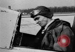 Standbild tödlichen Absturz der Gee Bee Z Super Sportster Flugzeug Detroit Michigan USA, 1931, aus Sekunde 62 historischem Filmmaterial Videoclip 65675046366