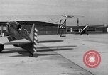 Standbild Ausübung Flugzeuge United States USA, 1933, aus Sekunde 41 historischem Filmmaterial Videoclip 65675046367