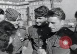 Immagine di Soldati russi Praga Cecoslovacchia, 1945, secondo 46 filmato di repertorio 65675046380