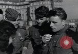 Immagine di Soldati russi Praga Cecoslovacchia, 1945, secondo 47 filmato di repertorio 65675046380