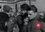 Immagine di Soldati russi Praga Cecoslovacchia, 1945, secondo 48 filmato di repertorio 65675046380