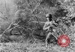 Immagine di Armi a mano United States USA, 1943, secondo 15 filmato di repertorio 65675046390