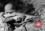 Immagine di Armi a mano United States USA, 1943, secondo 21 filmato di repertorio 65675046390
