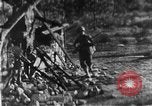 Immagine di Armi a mano United States USA, 1943, secondo 12 filmato di repertorio 65675046392