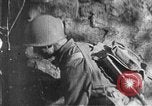 Immagine di Armi a mano United States USA, 1943, secondo 17 filmato di repertorio 65675046392