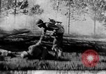 Immagine di Armi a mano United States USA, 1943, secondo 42 filmato di repertorio 65675046392