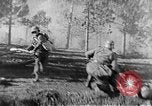 Immagine di Armi a mano United States USA, 1943, secondo 56 filmato di repertorio 65675046392