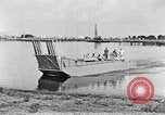 Standbild Test von Higgins Boot mit Traktor Louisiana United States USA, 1941, aus Sekunde 10 historischem Filmmaterial Videoclip 65675046394