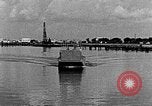 Standbild Test von Higgins Boot mit Traktor Louisiana United States USA, 1941, aus Sekunde 57 historischem Filmmaterial Videoclip 65675046394