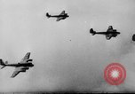 Immagine di Signal Corps United States USA, 1943, secondo 15 filmato di repertorio 65675046399