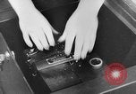Immagine di Signal Corps United States USA, 1943, secondo 29 filmato di repertorio 65675046400