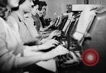 Immagine di Signal Corps United States USA, 1943, secondo 59 filmato di repertorio 65675046400