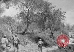 Standbild Tageslicht Patrol Tremensuoli Italien, 1944, aus Sekunde 3 historischem Filmmaterial Videoclip 65675046405