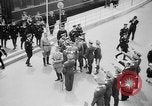 Standbild Adolf Hitler Rechlin Deutschland, 1938, aus Sekunde 39 historischem Filmmaterial Videoclip 65675046408
