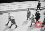 Standbild Adolf Hitler Rechlin Deutschland, 1938, aus Sekunde 47 historischem Filmmaterial Videoclip 65675046408