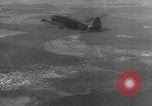 Standbild Innenraum des Heinkel He 111 Cockpits Europa, 1940, aus Sekunde 27 historischem Filmmaterial Videoclip 65675046413