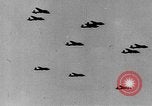 Standbild Innenraum des Heinkel He 111 Cockpits Europa, 1940, aus Sekunde 31 historischem Filmmaterial Videoclip 65675046413