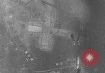 Standbild Innenraum des Heinkel He 111 Cockpits Europa, 1940, aus Sekunde 36 historischem Filmmaterial Videoclip 65675046413