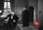 Image Joseph Suss Oppenheimer Allemagne, 1940, de la seconde 3 séquences d'archives historiques vidéo 65675046429