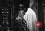 Image Joseph Suss Oppenheimer Allemagne, 1940, de la seconde 9 séquences d'archives historiques vidéo 65675046433