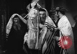 Image Joseph Suss Oppenheimer Allemagne, 1940, de la seconde 21 séquences d'archives historiques vidéo 65675046433