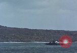 Standbild Bombardierung Iwo Jima, 1945, aus Sekunde 15 historischem Filmmaterial Videoclip 65675046455