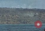 Standbild Bombardierung Iwo Jima, 1945, aus Sekunde 44 historischem Filmmaterial Videoclip 65675046455