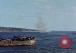 Standbild Bombardierung Iwo Jima, 1945, aus Sekunde 10 historischem Filmmaterial Videoclip 65675046456